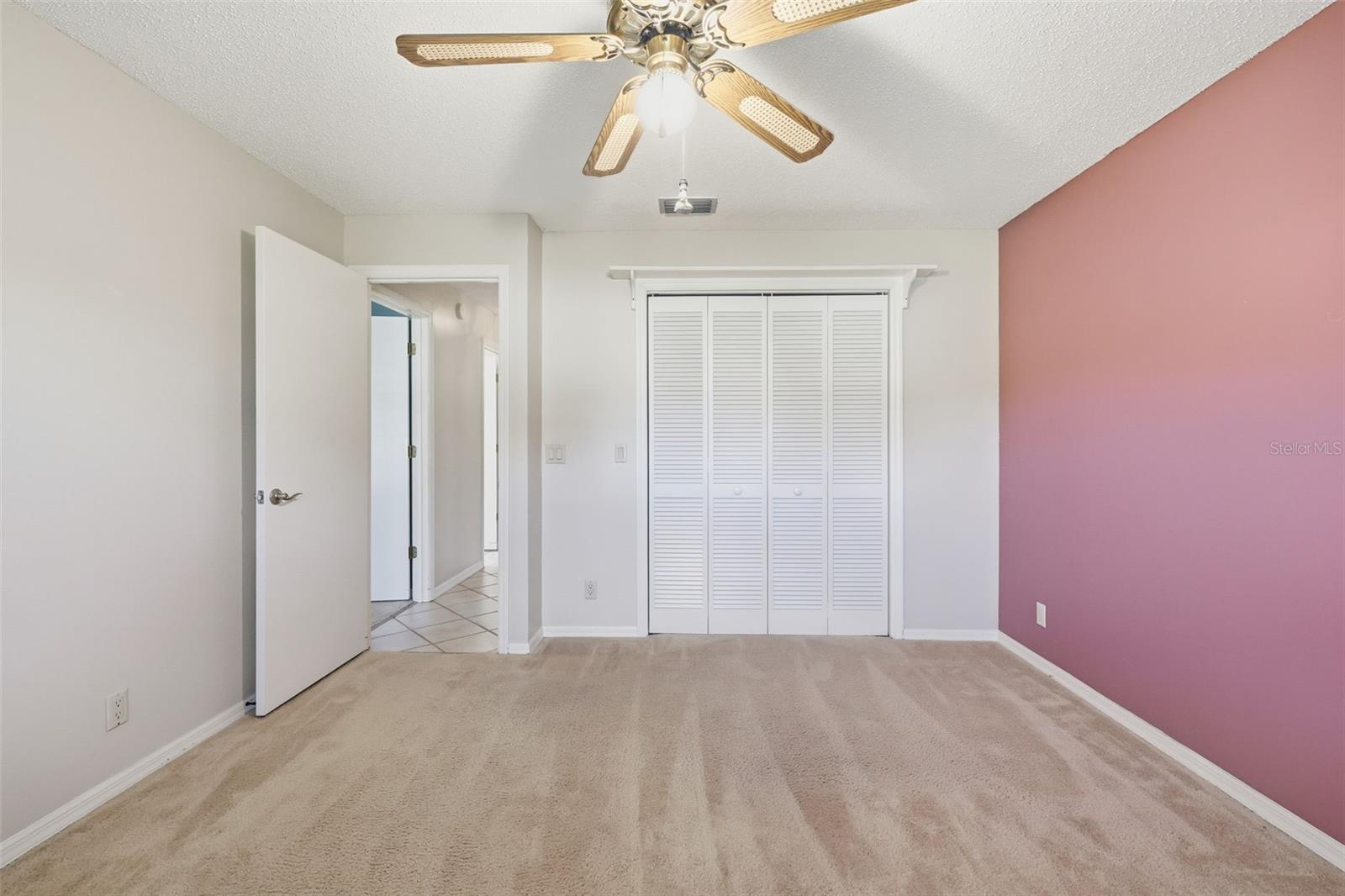 CONNELL LAKE ESTATES - Residential