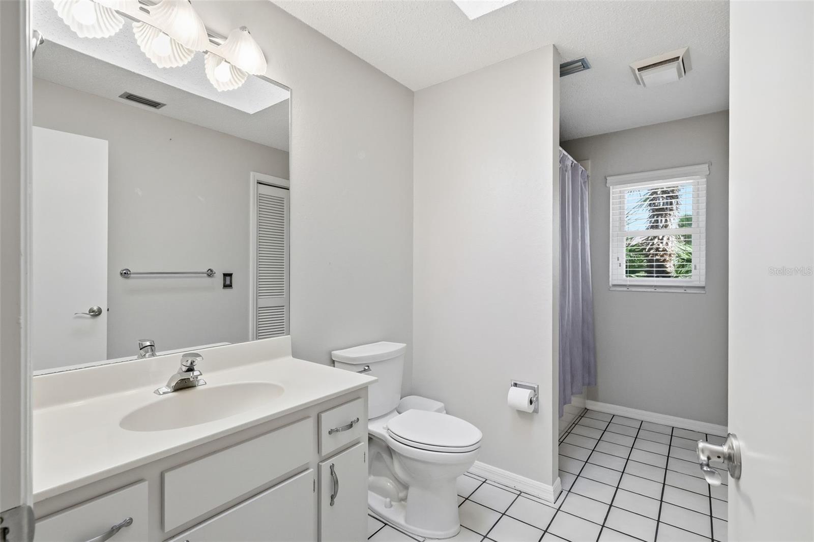 CONNELL LAKE ESTATES - Residential