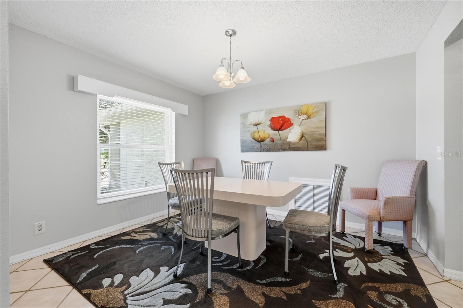 CONNELL LAKE ESTATES - Residential