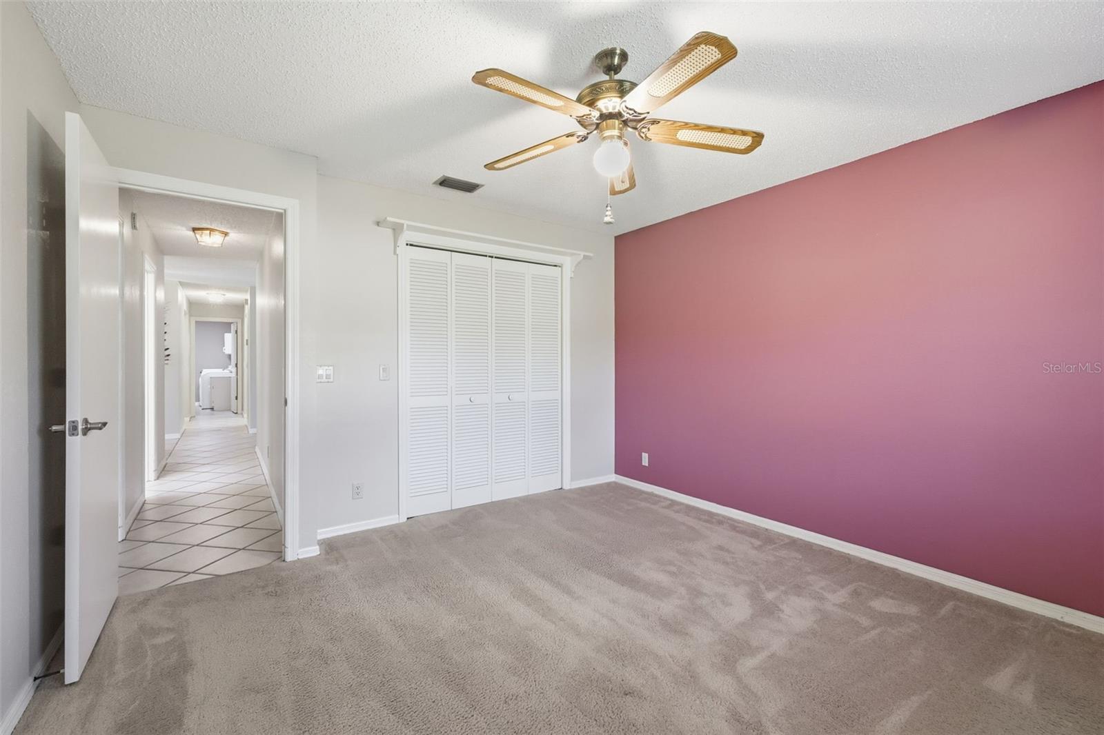 CONNELL LAKE ESTATES - Residential