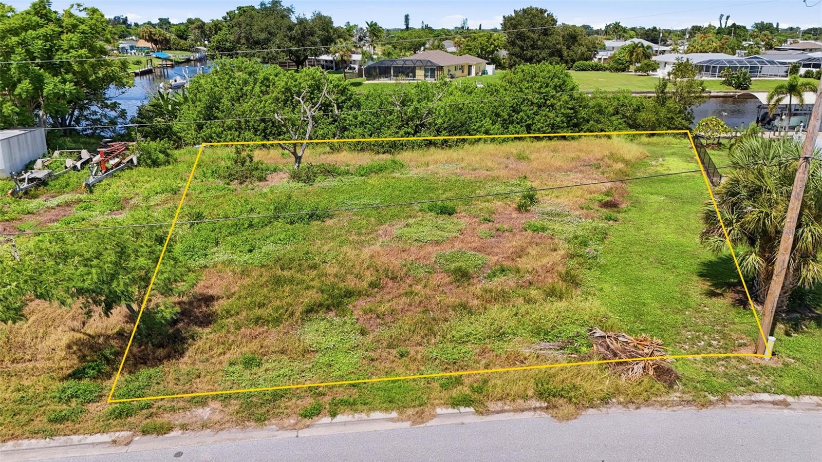 213 WATERWAY CIRCLE NE, PORT CHARLOTTE, FL, 33952 2 213 WATERWAY CIRCLE NE