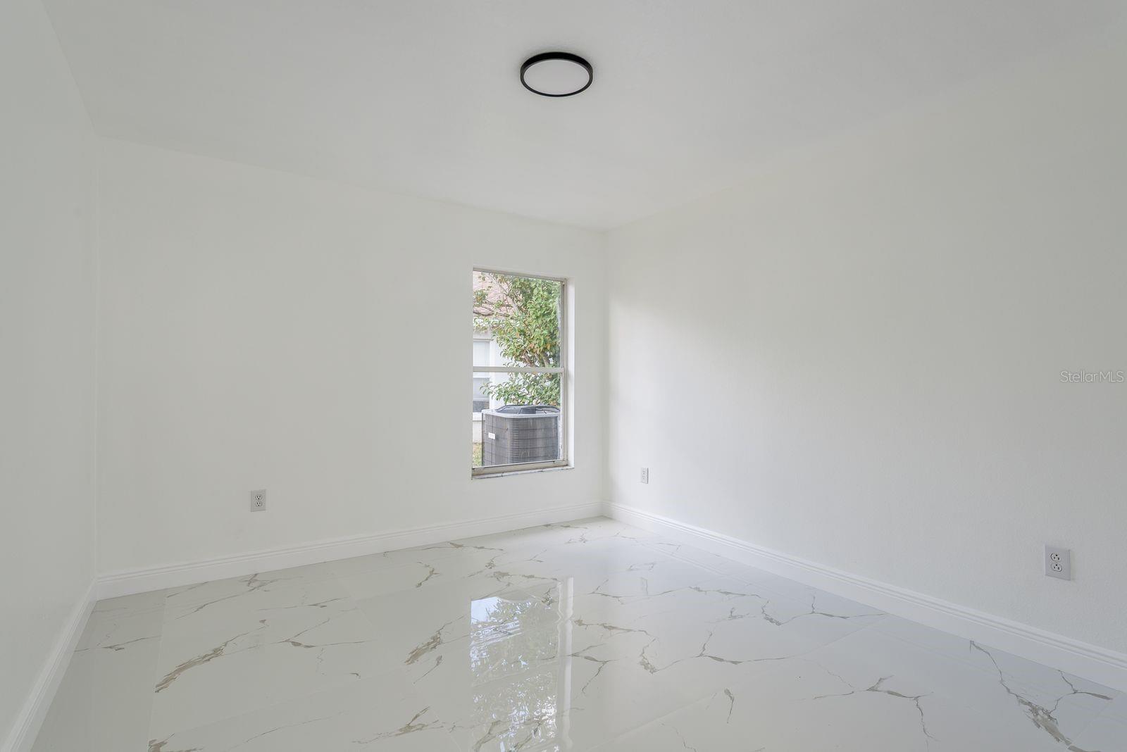 LEXINGTON OAKS PH 01 - Residential