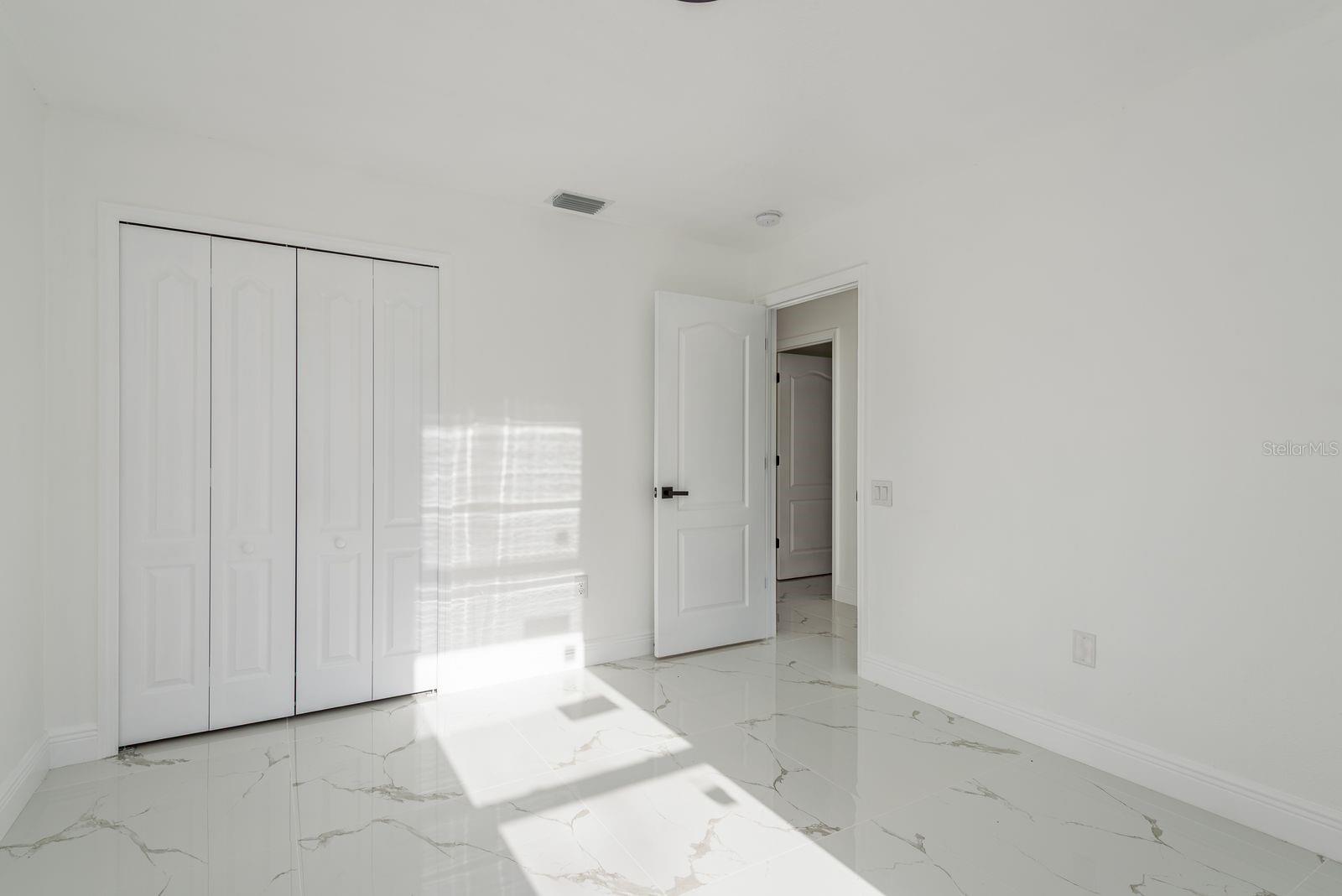 LEXINGTON OAKS PH 01 - Residential