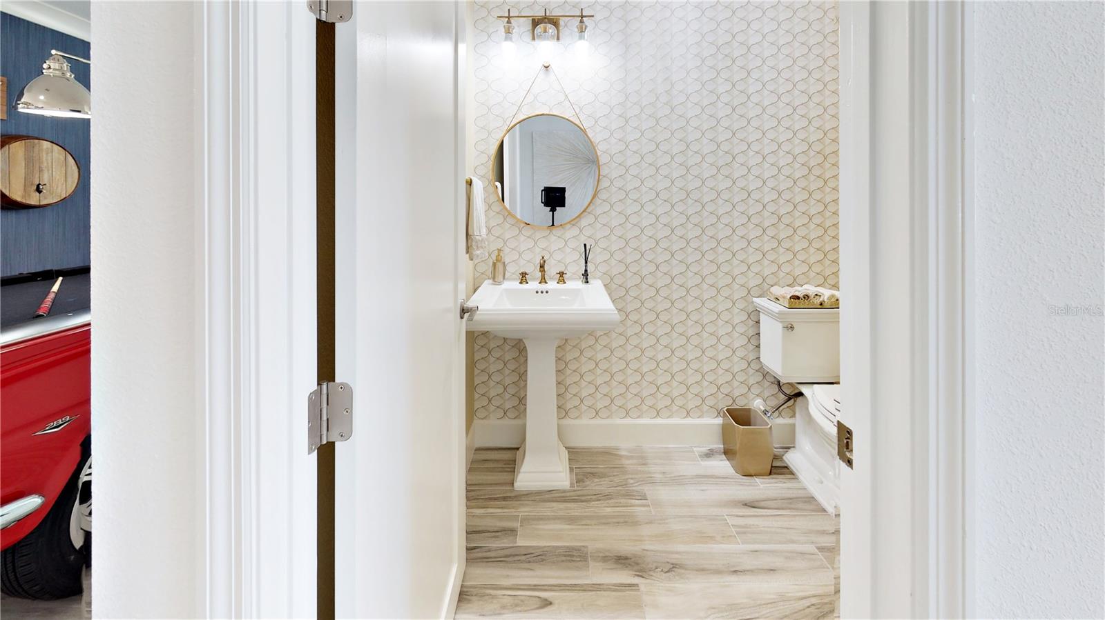 HAMLIN RESERVE - Residential Lease