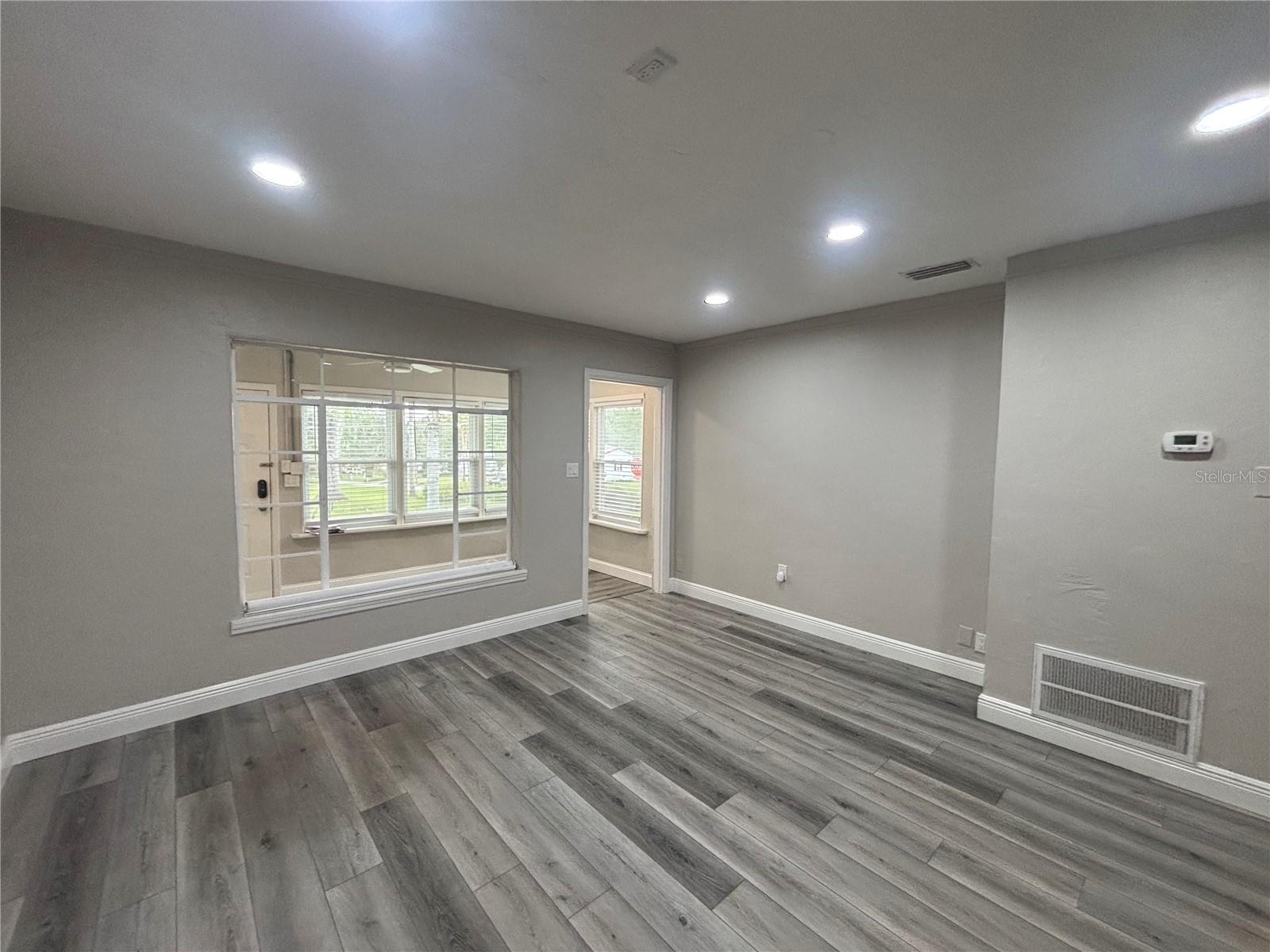 OAK PARK CALDWELLS ADD - Residential Lease