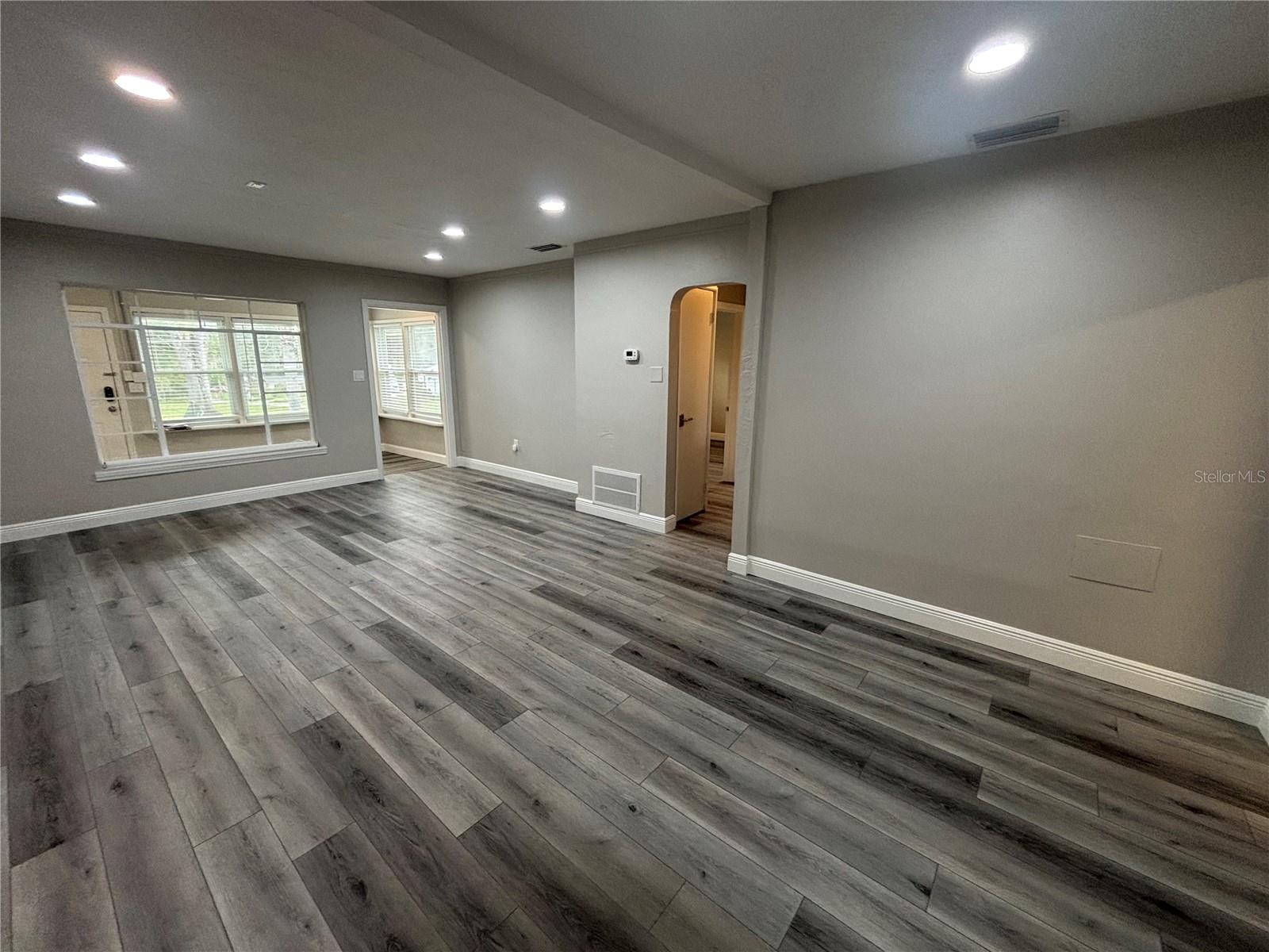 OAK PARK CALDWELLS ADD - Residential Lease