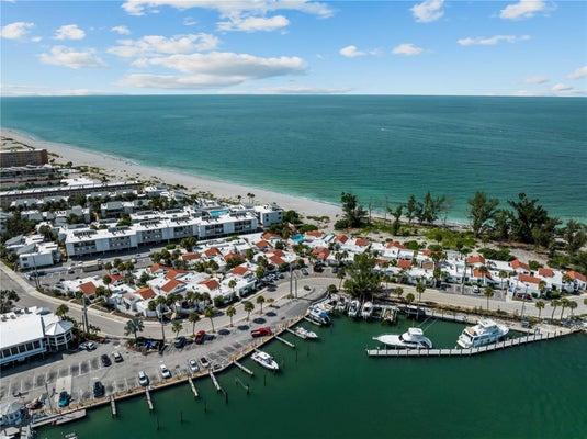 1585 TARPON CENTER DR APT 21, VENICE, FL 34285 - Image f5d92d8f0eb00f44dcfa910335e80a90/2380838036