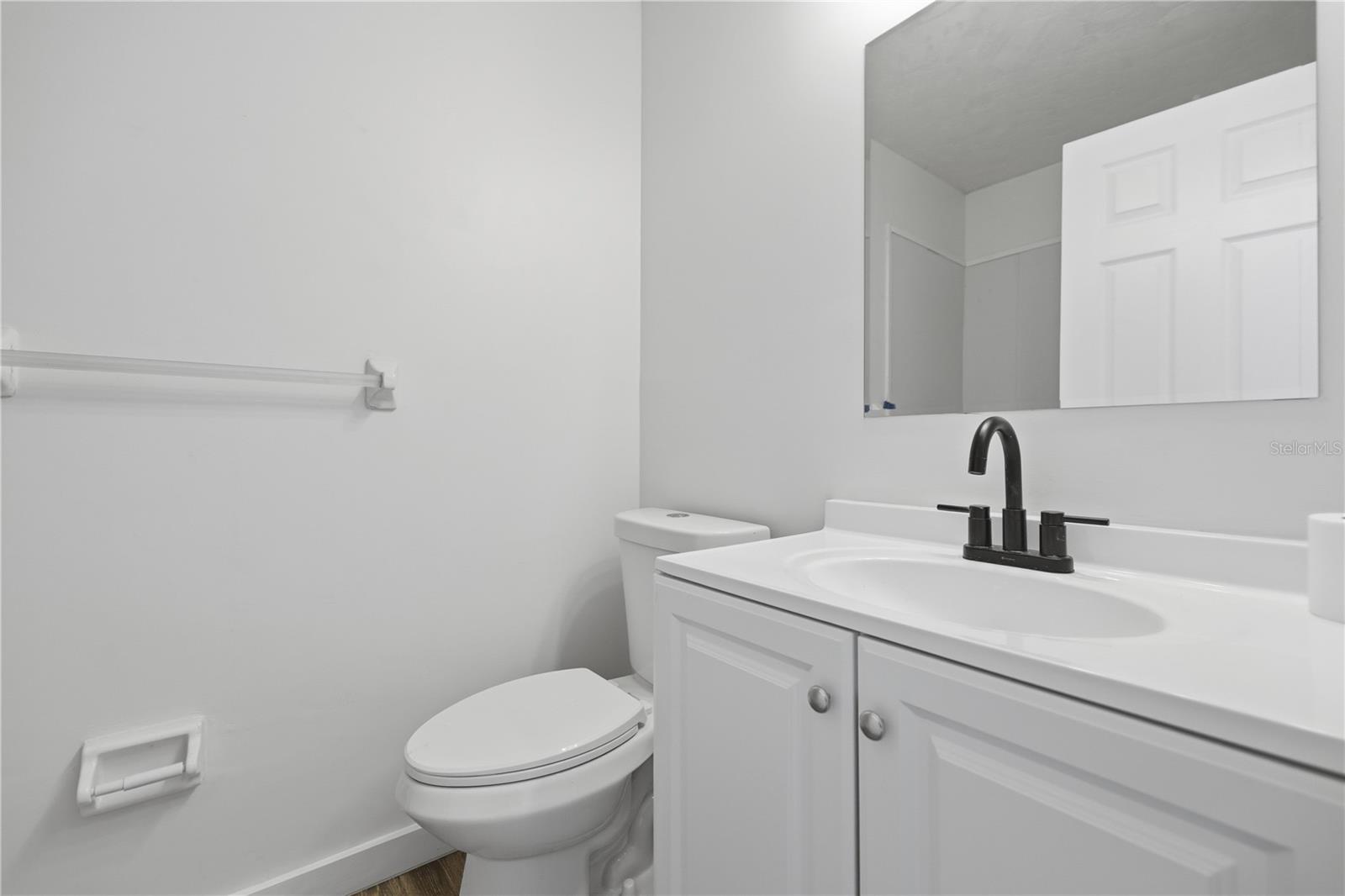 RAINBOW LAKES ESTATE - Residential