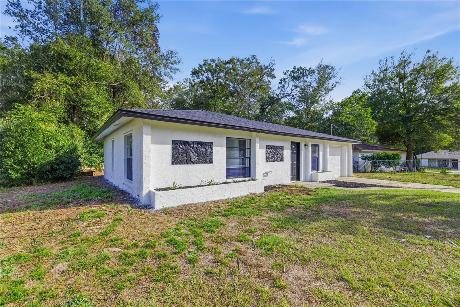 3717 SW IDLEWILD STREET