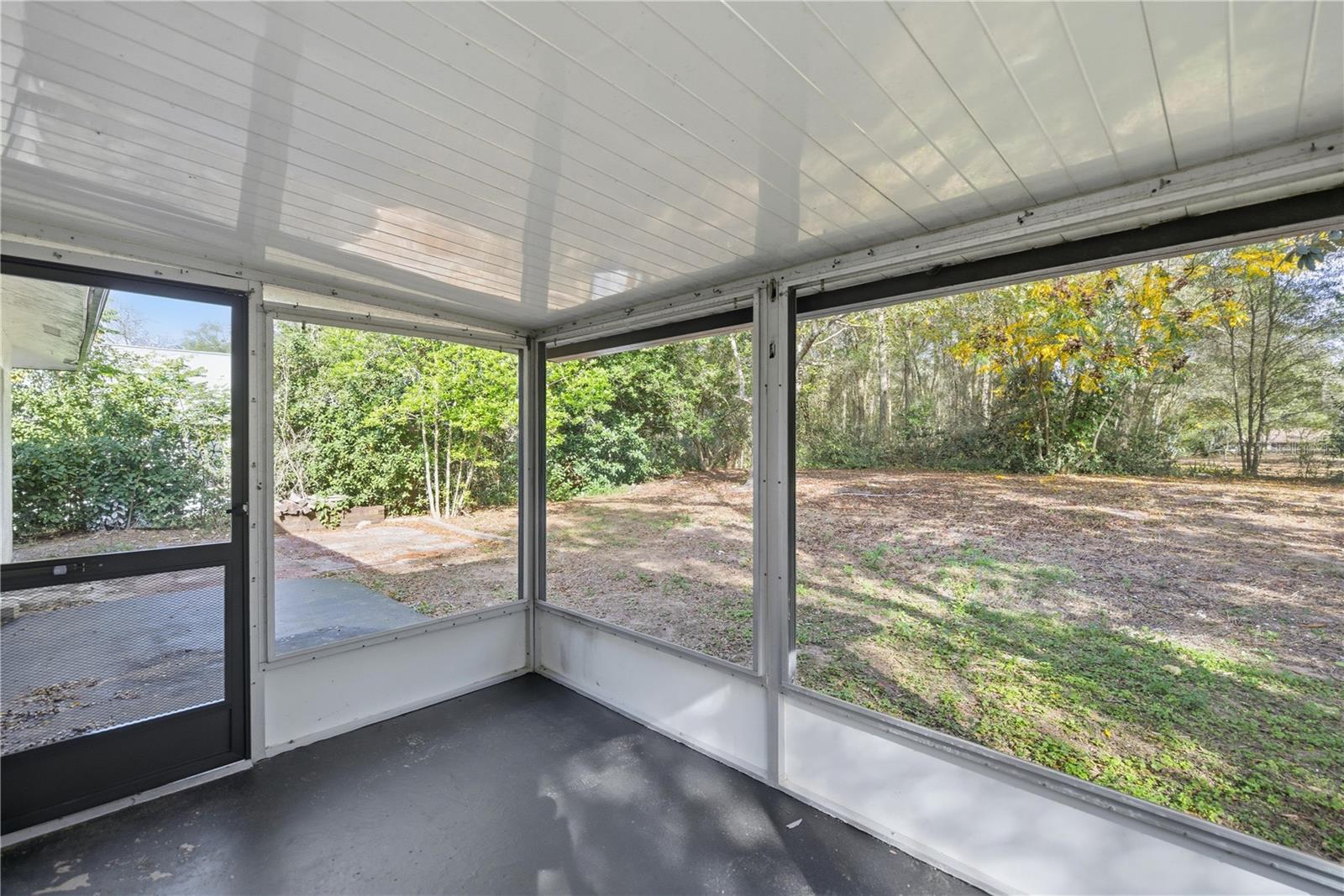 RAINBOW LAKES ESTATE - Residential