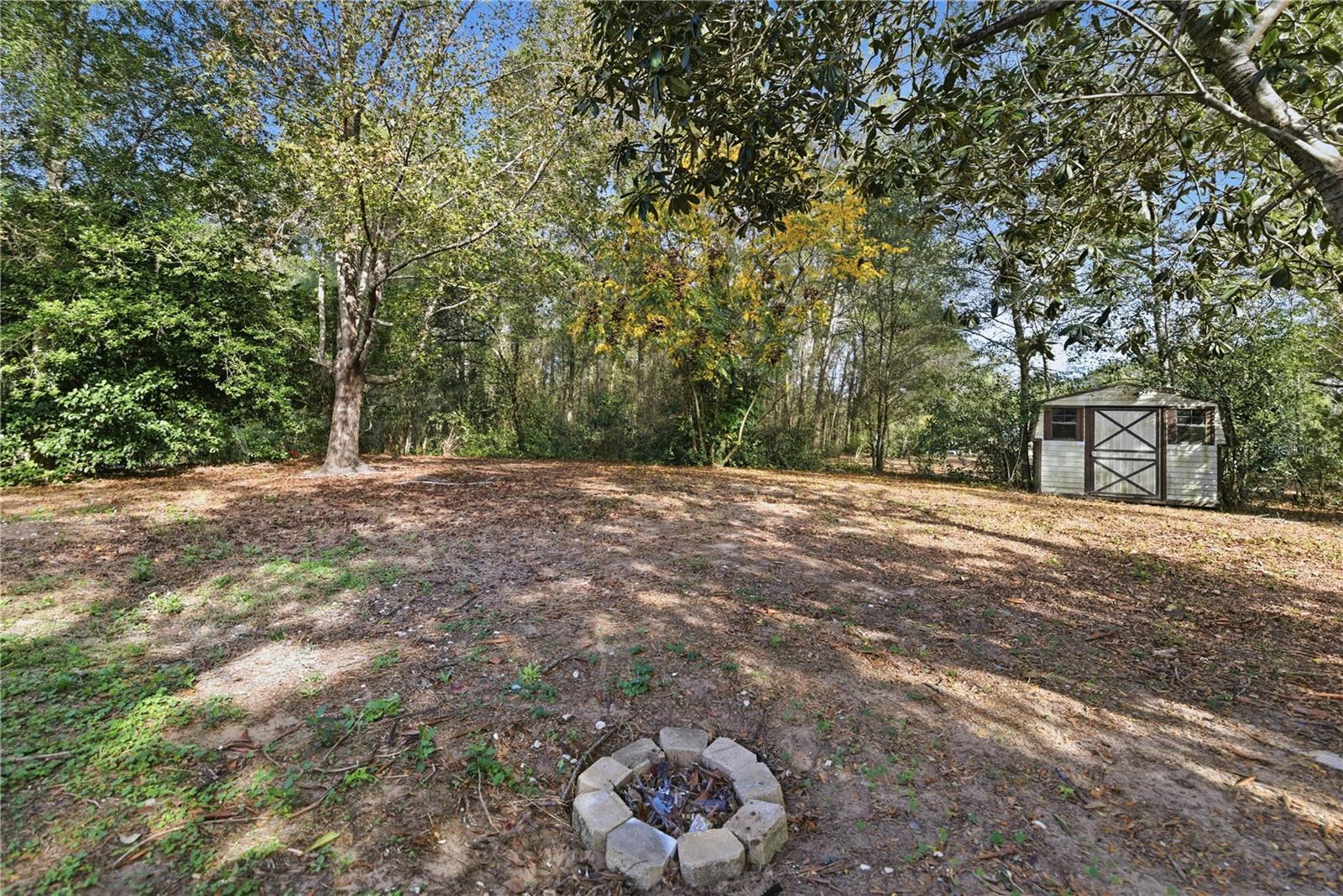 RAINBOW LAKES ESTATE - Residential