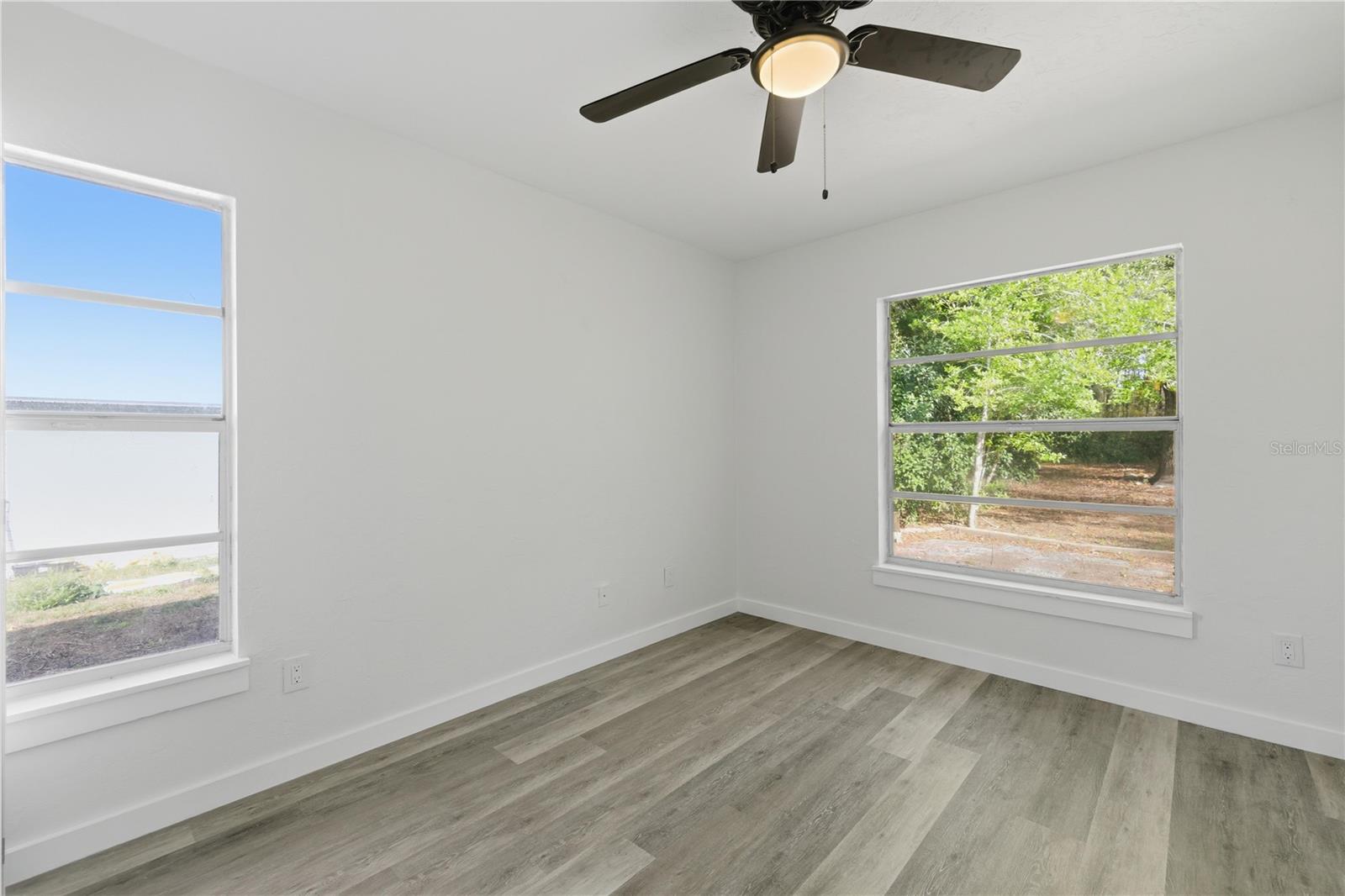 RAINBOW LAKES ESTATE - Residential