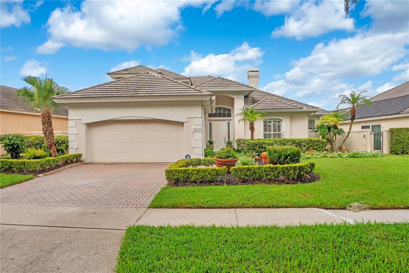 10925 WOODCHASE CIRCLE