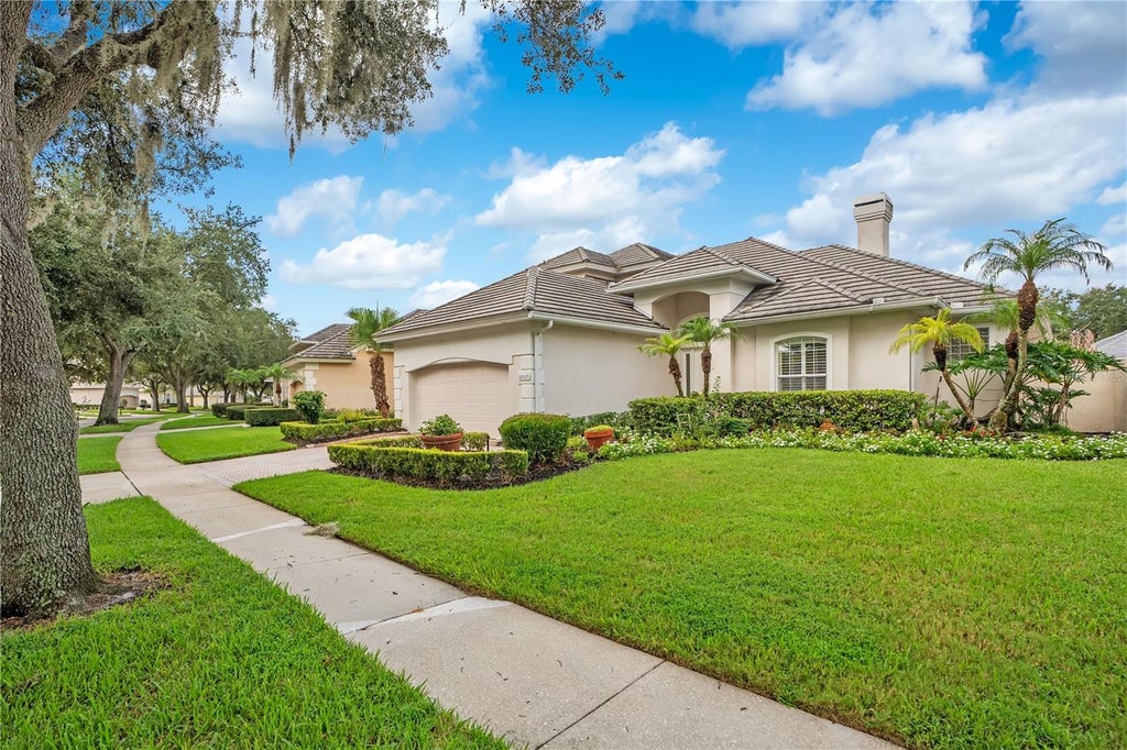 Photo of 10925 Woodchase Circle, Orlando, FL 32836 (MLS # O6435104)