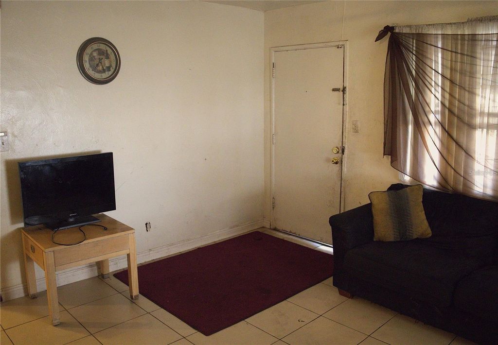 Photo of 2918 E 15th Avenue, Tampa, FL 33605 (MLS # TB8451421)