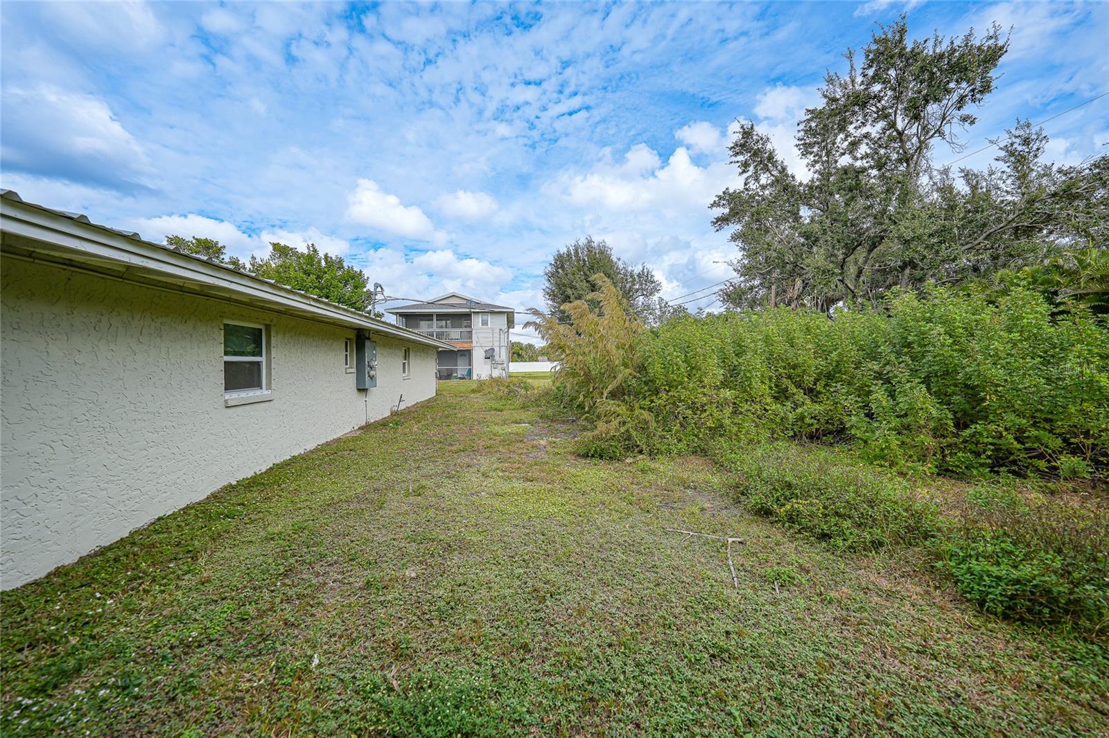 AQUI ESTATE UNIT 01 - Residential