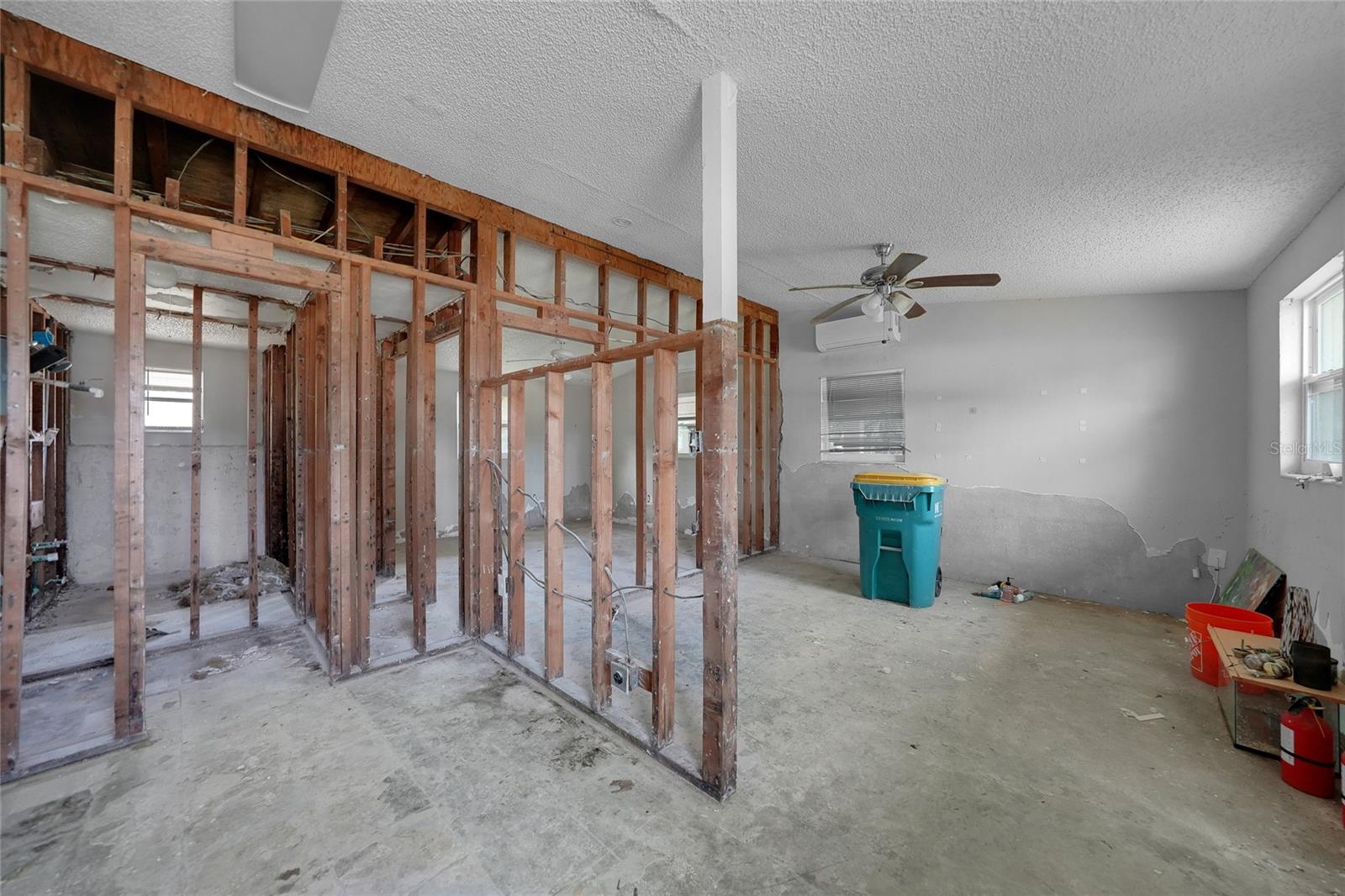 AQUI ESTATE UNIT 01 - Residential