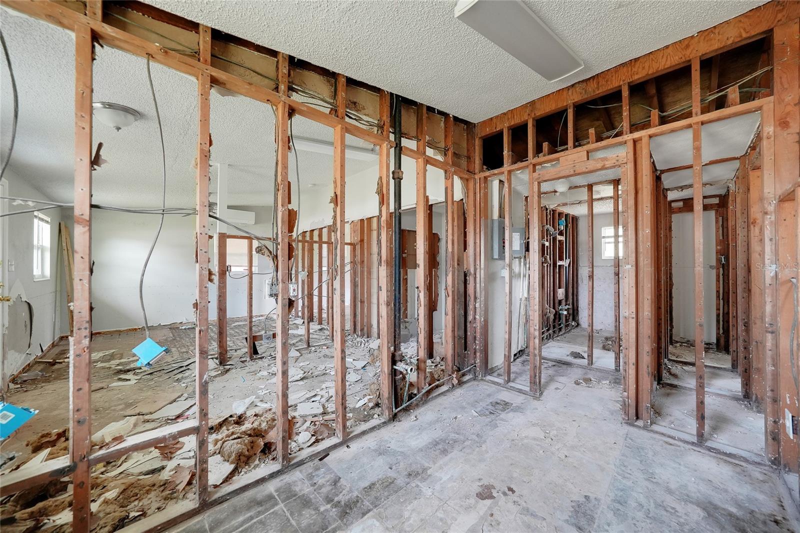 AQUI ESTATE UNIT 01 - Residential