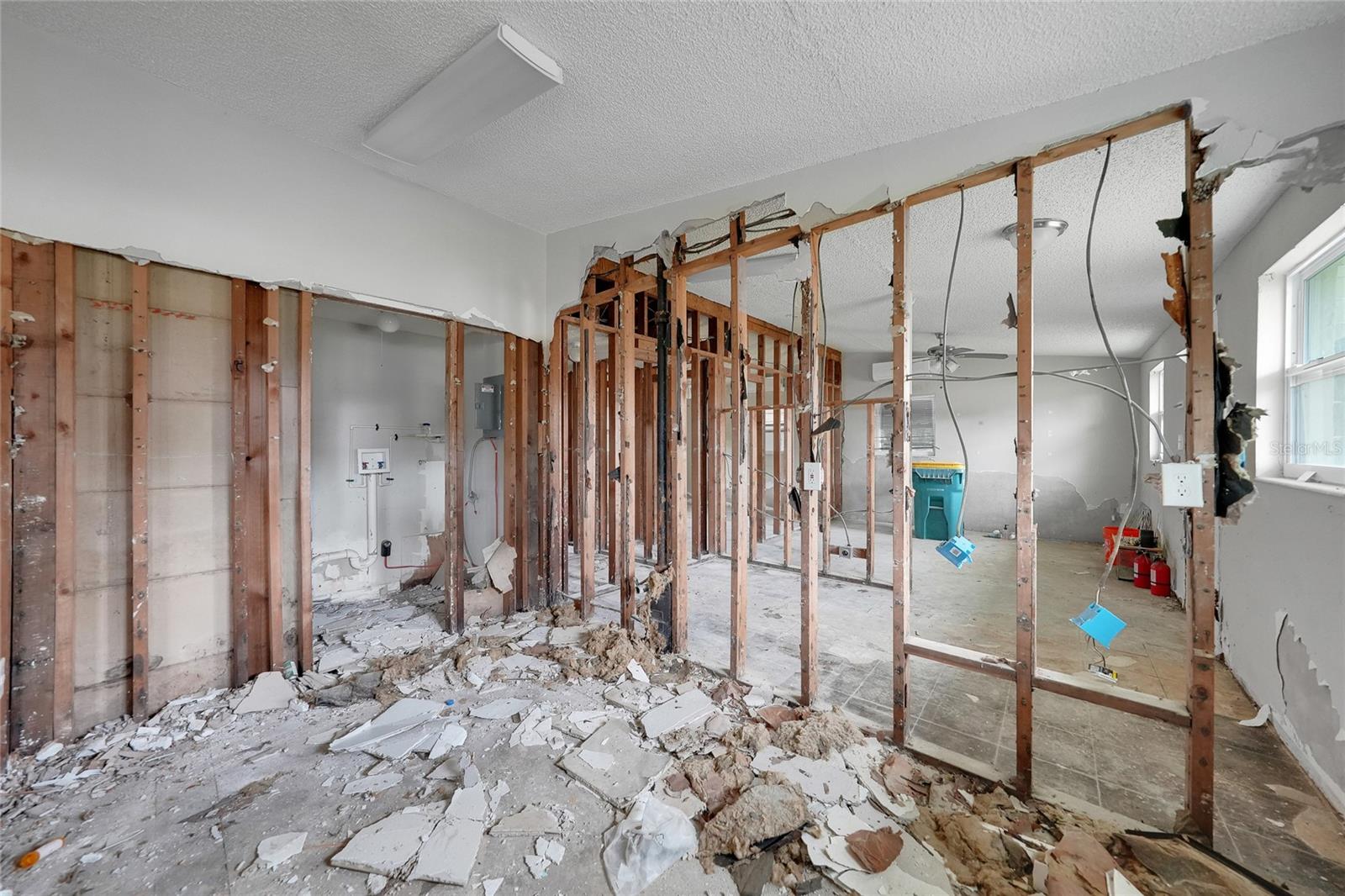 AQUI ESTATE UNIT 01 - Residential