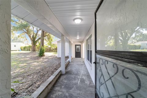 A home in DUNNELLON