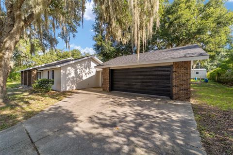 A home in DUNNELLON