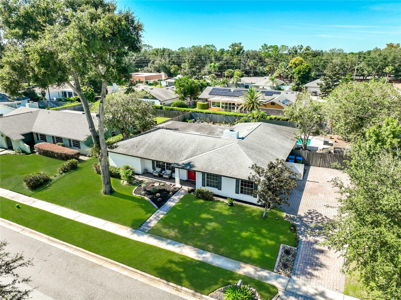 161 WHITE OAK CIRCLE