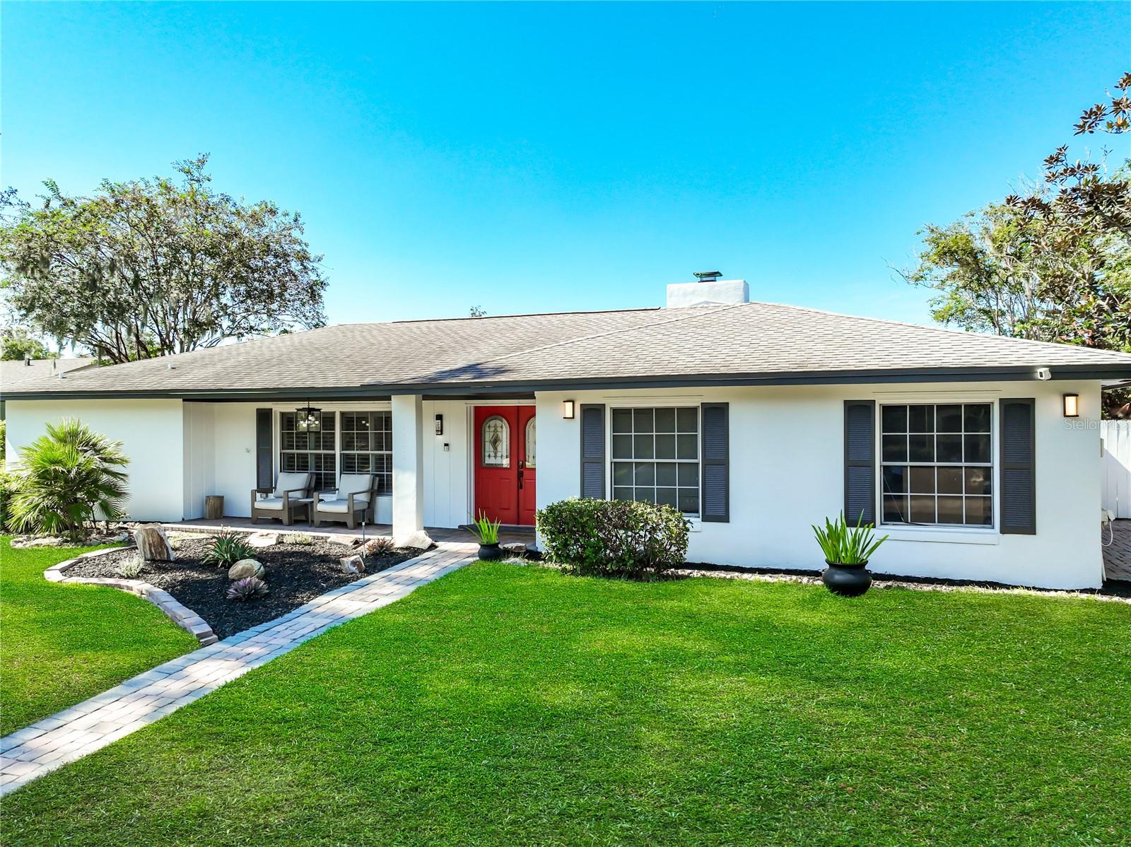 161 WHITE OAK CIRCLE