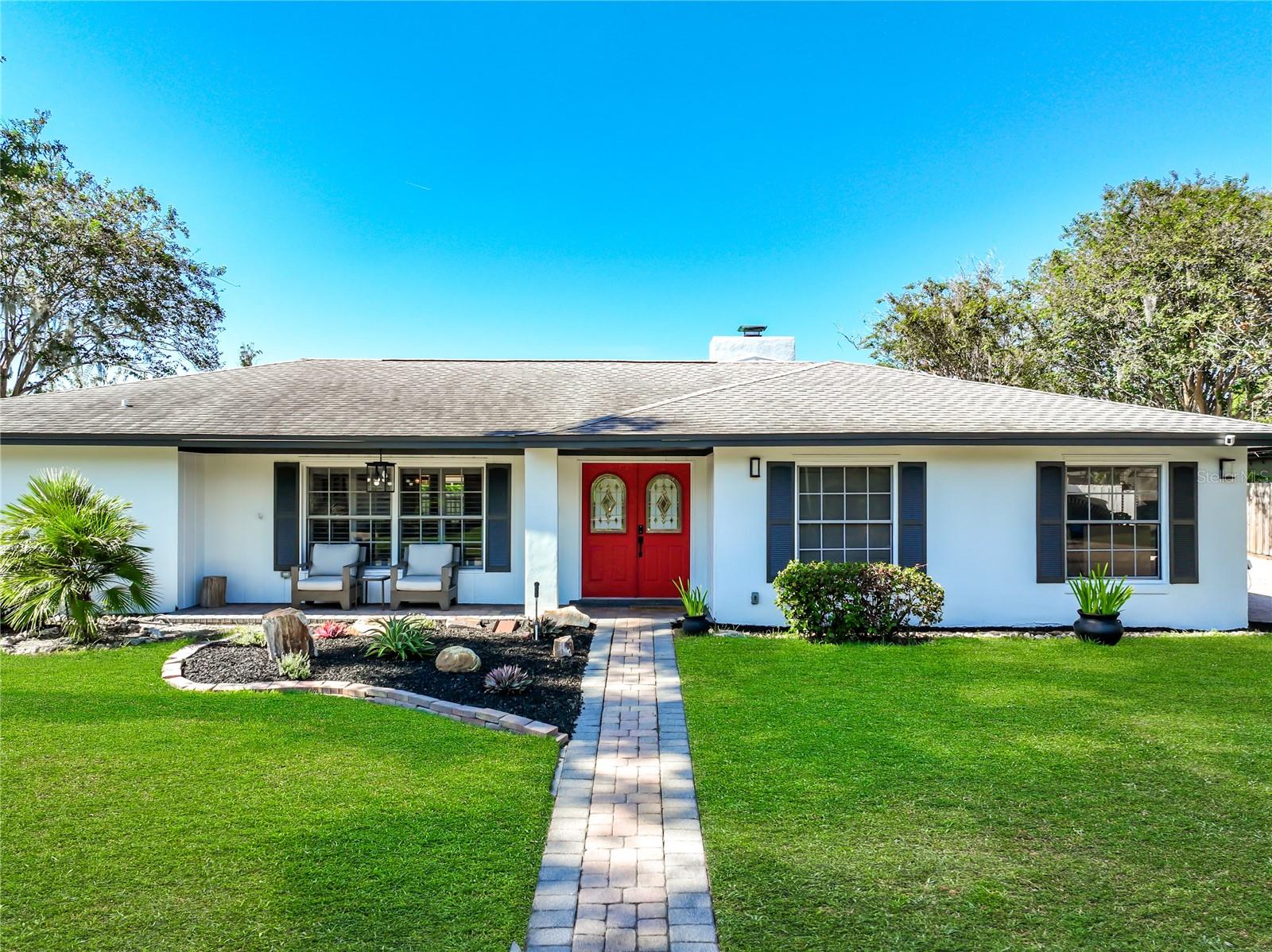 161 WHITE OAK CIRCLE