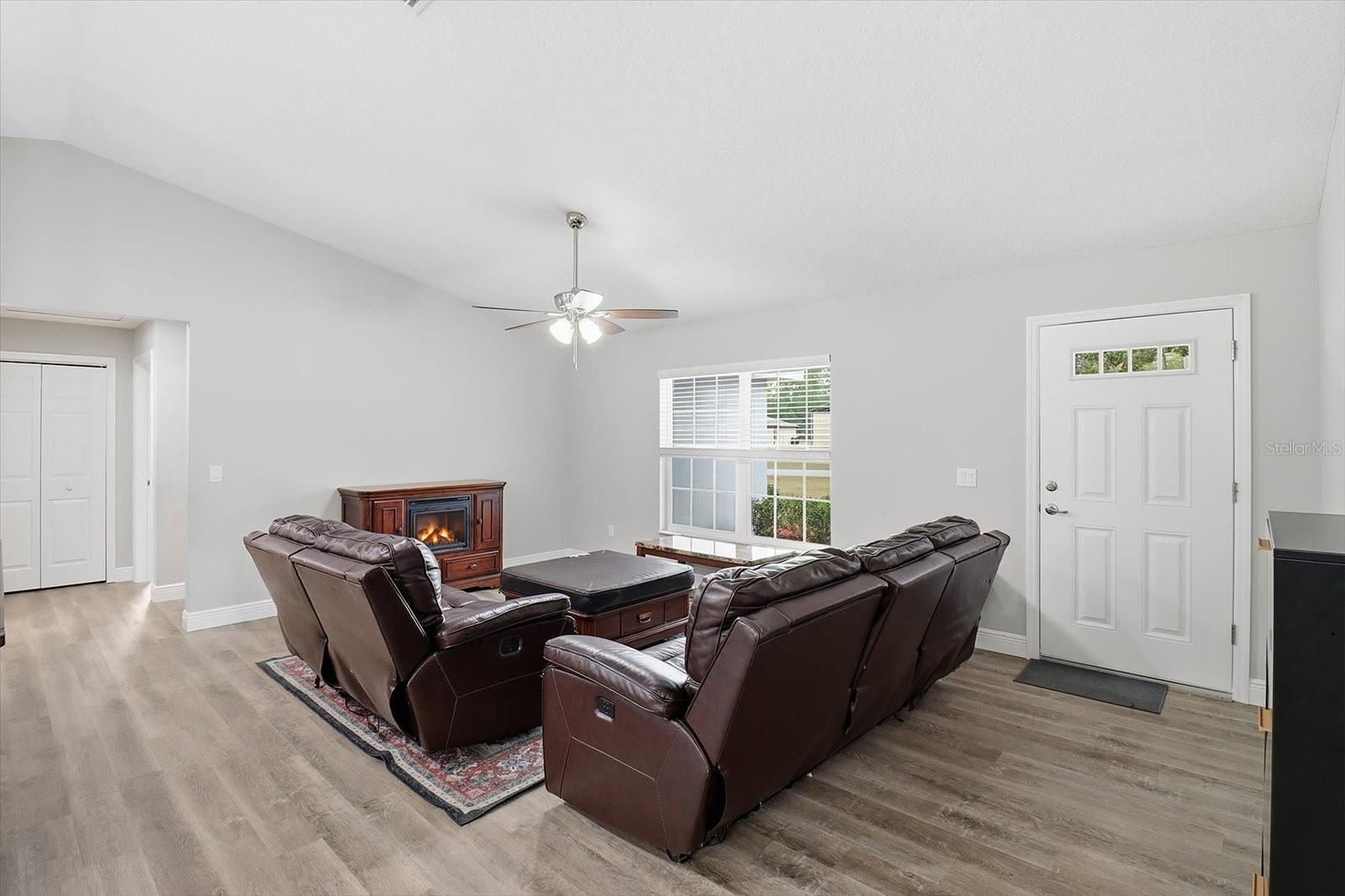 PINE RIDGE UNIT 01 - Residential