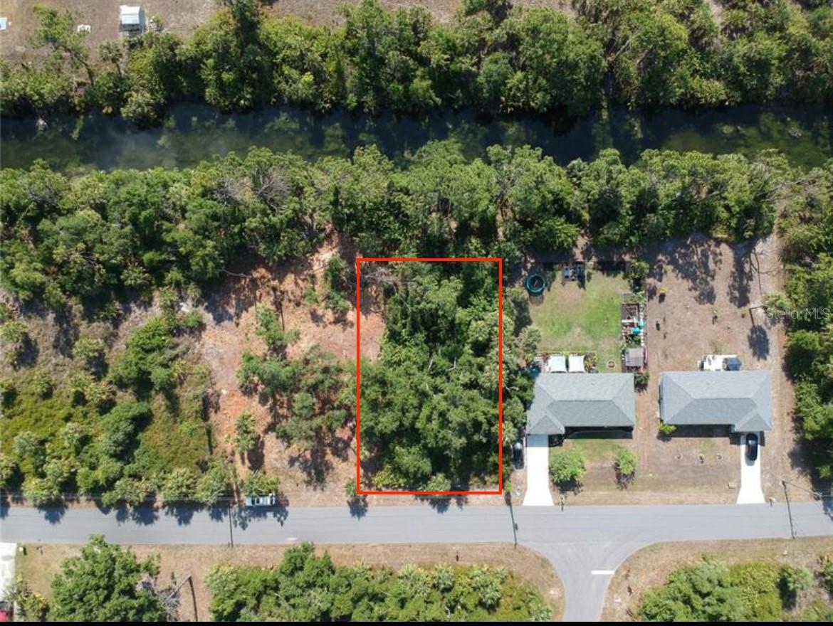 Discover the perfect canvas for your future home at 242 Longely Rd. This spacious vacant lot offers endless possibilities—whether you’re looking to build your dream residence, create a private retreat, or invest in land for the future. With its ideal location, you’ll enjoy a balance of peace and privacy while still being close to local conveniences, schools, shopping, and dining.
No HOA and no CDD fees give you the freedom to design without restrictions. Bring your own builder, your vision, and start creating the lifestyle you’ve been waiting for. Opportunities like this don’t come often—secure your piece of Florida today!