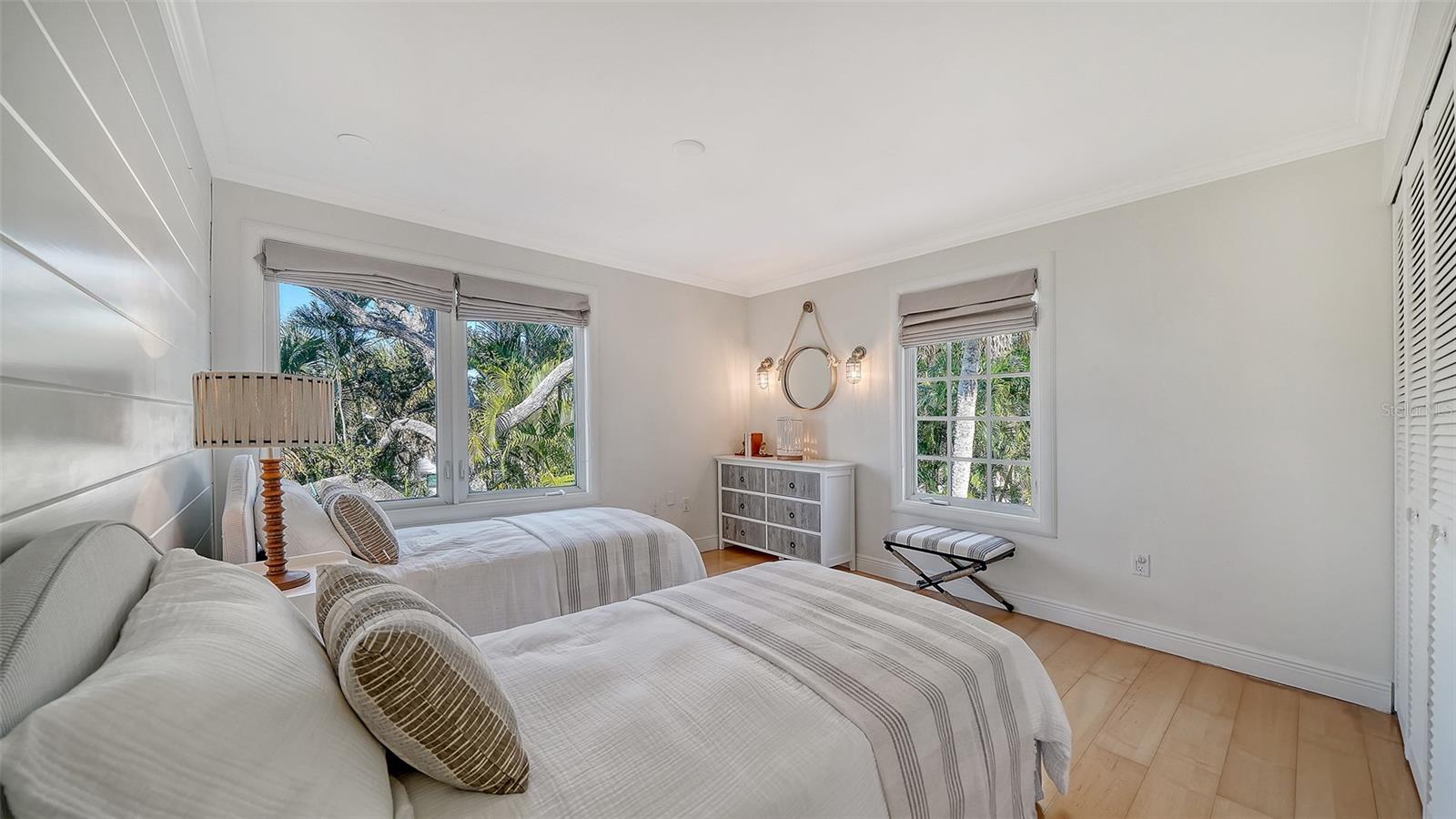 OCEAN BEACH REP - Residential