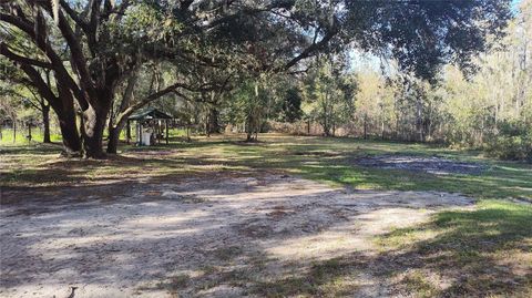 A home in PLANT CITY