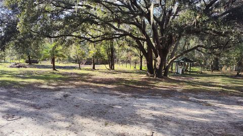 A home in PLANT CITY