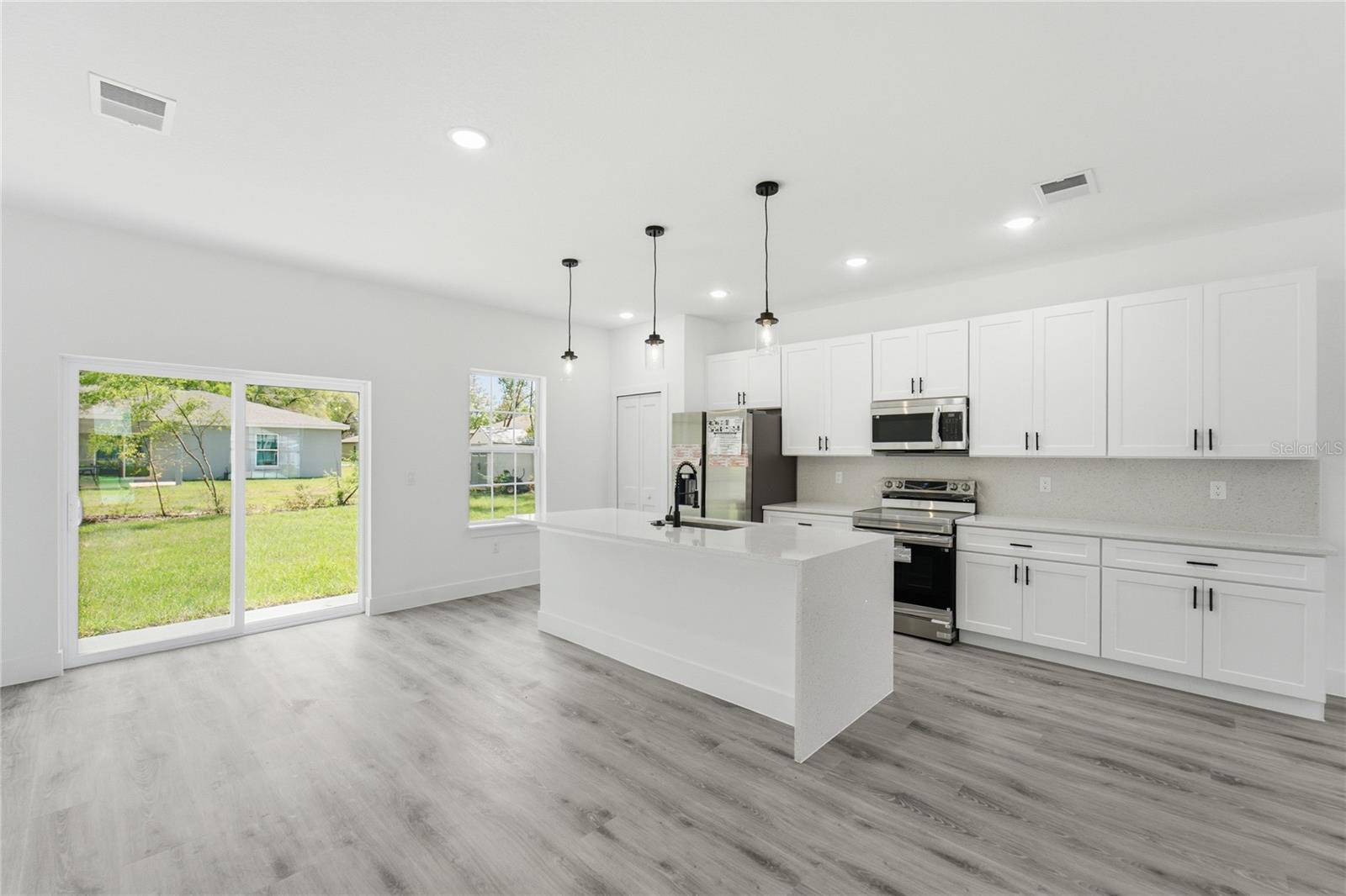 CITRUS SPGS UNIT 04 - Residential