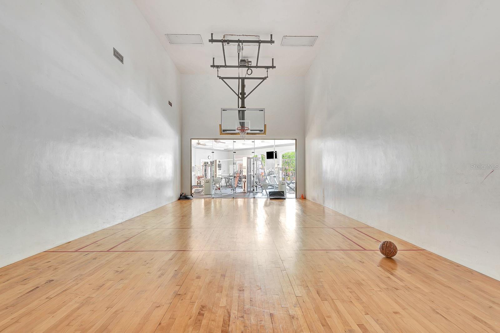 BELLA VILLINO IV - Residential Lease