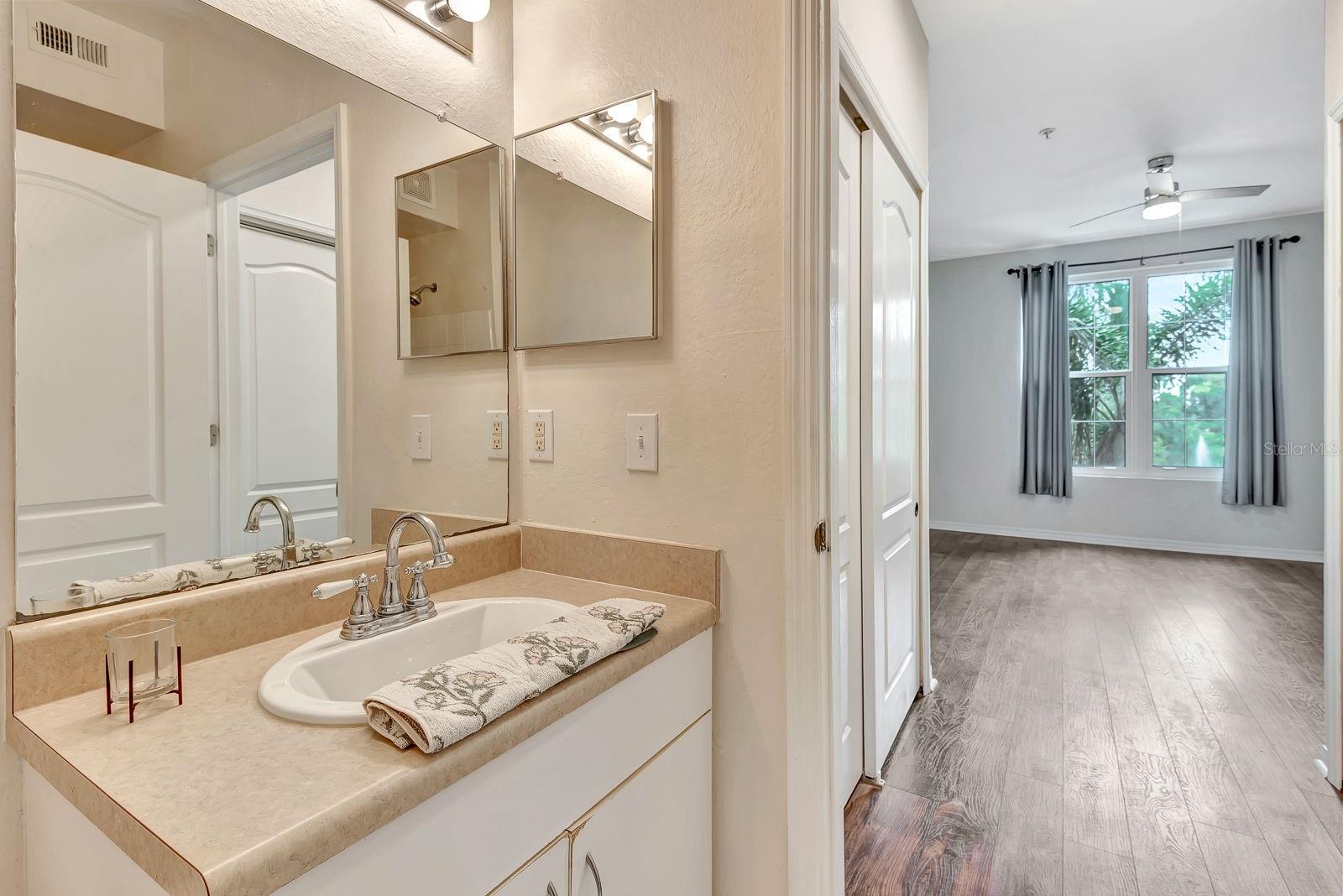 BELLA VILLINO IV - Residential Lease