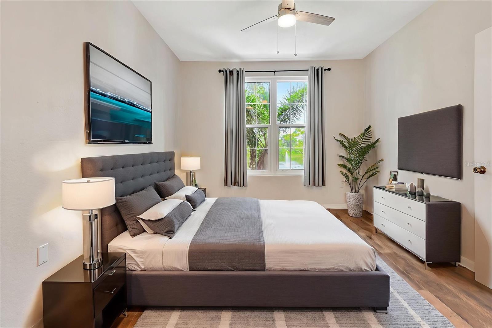 BELLA VILLINO IV - Residential Lease