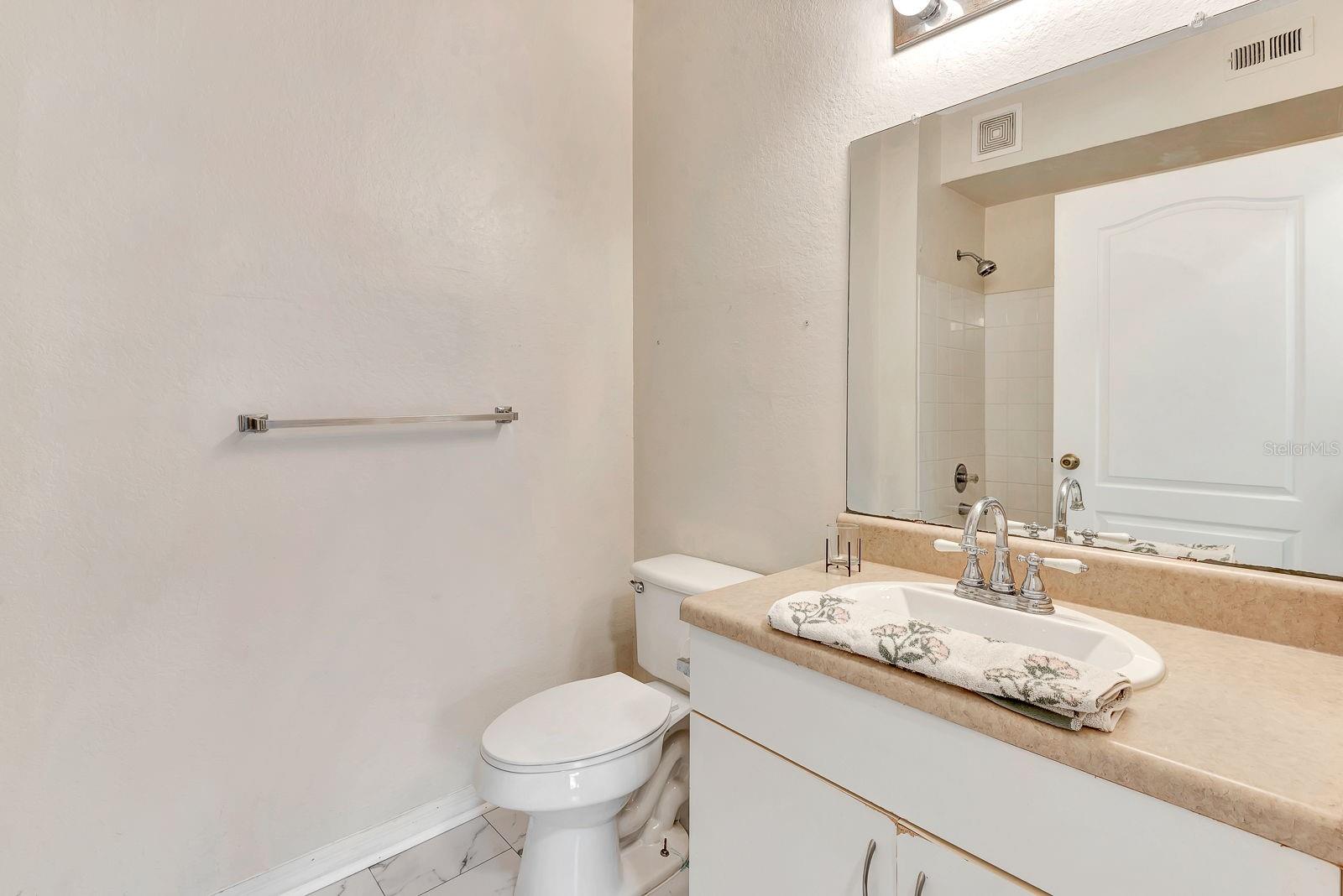 BELLA VILLINO IV - Residential Lease