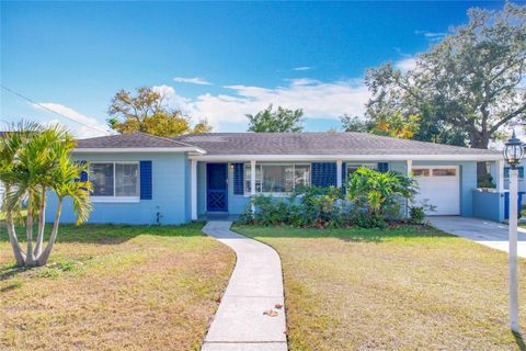 A home in WINTER PARK