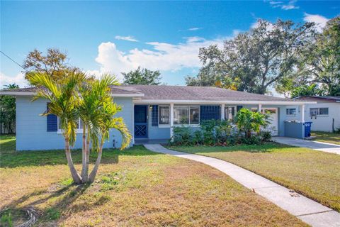 A home in WINTER PARK