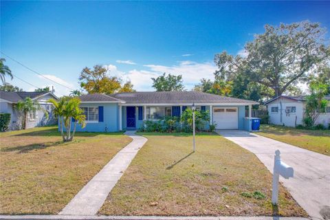 A home in WINTER PARK