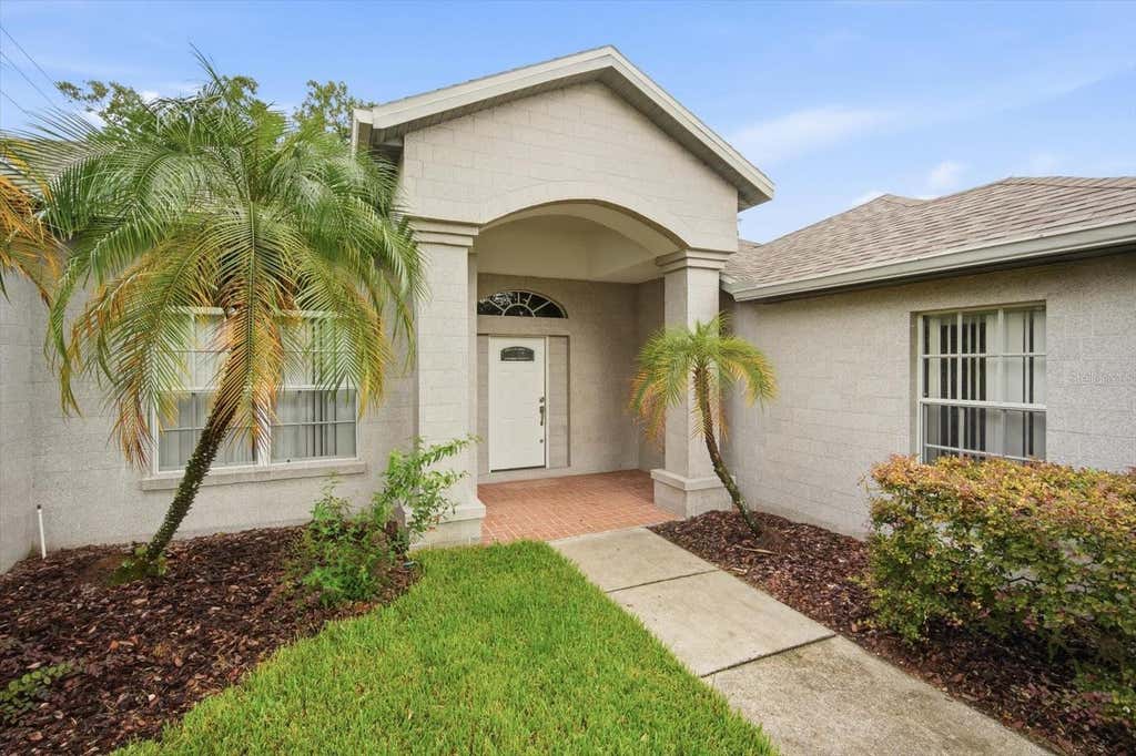 Photo of 14902 Devonshire Woods Place, Tampa, FL 33624 (MLS # TB8539326)