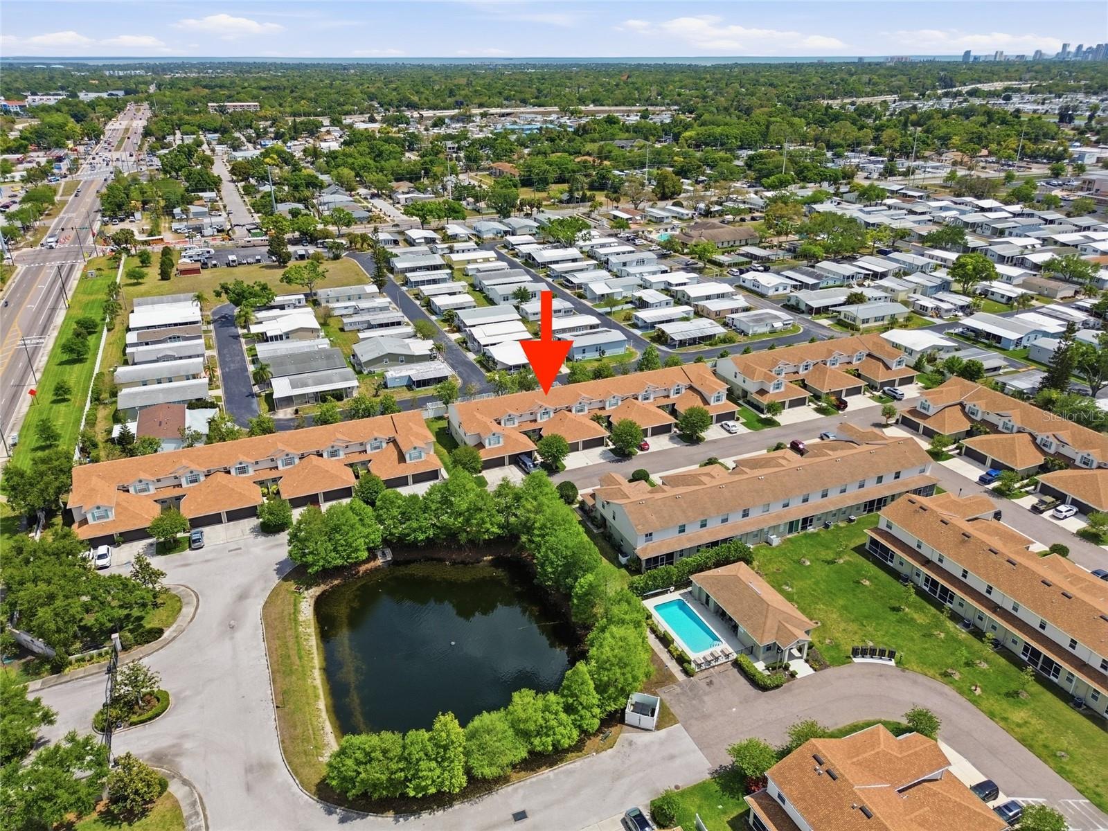 HERITAGE OAKS TWNHMS - Residential