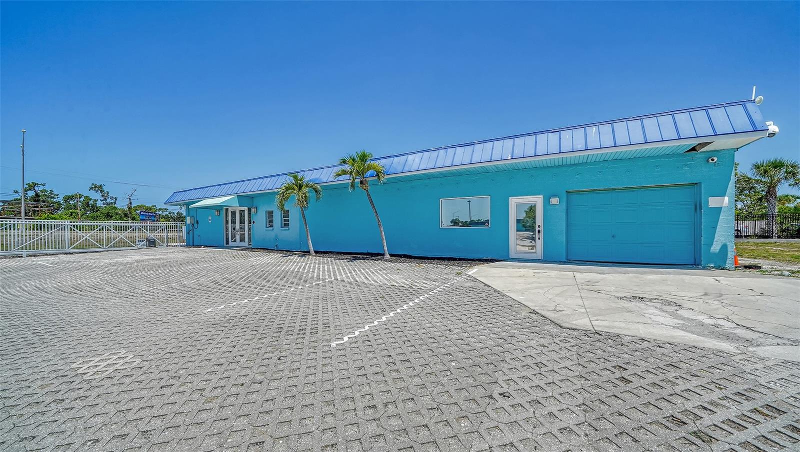 BAY POINT REP - Commercial Sale