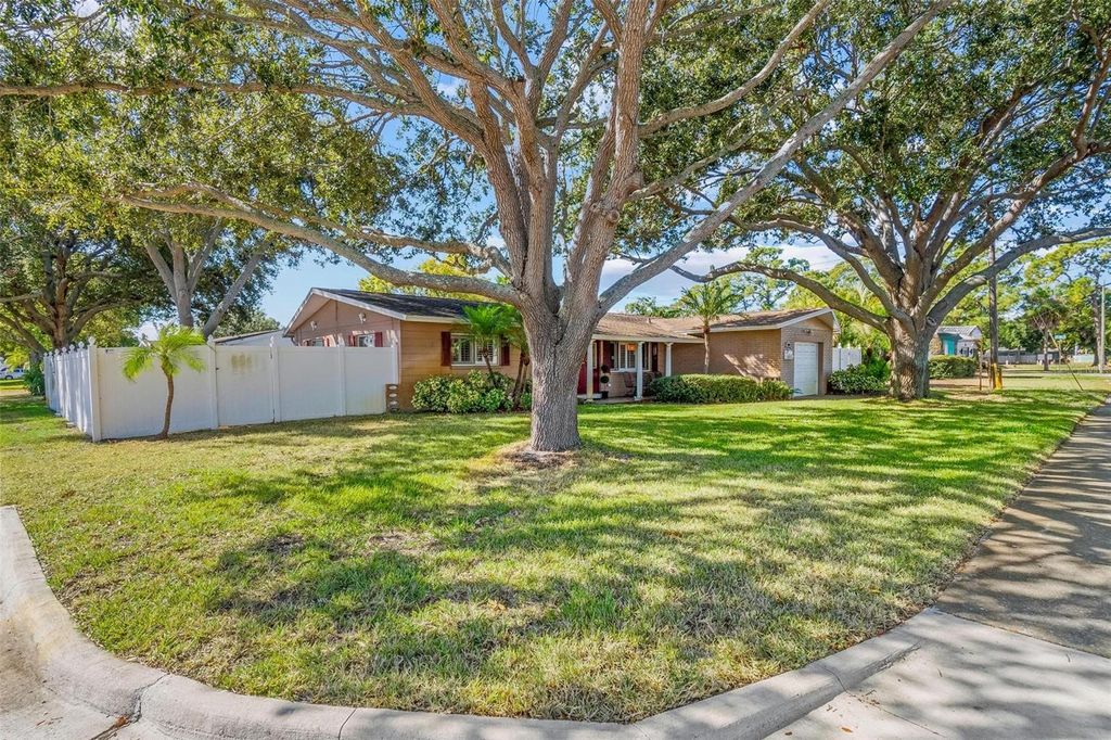 Photo of 7000 38th Avenue N, St Petersburg, FL 33710 (MLS # TB8446009)