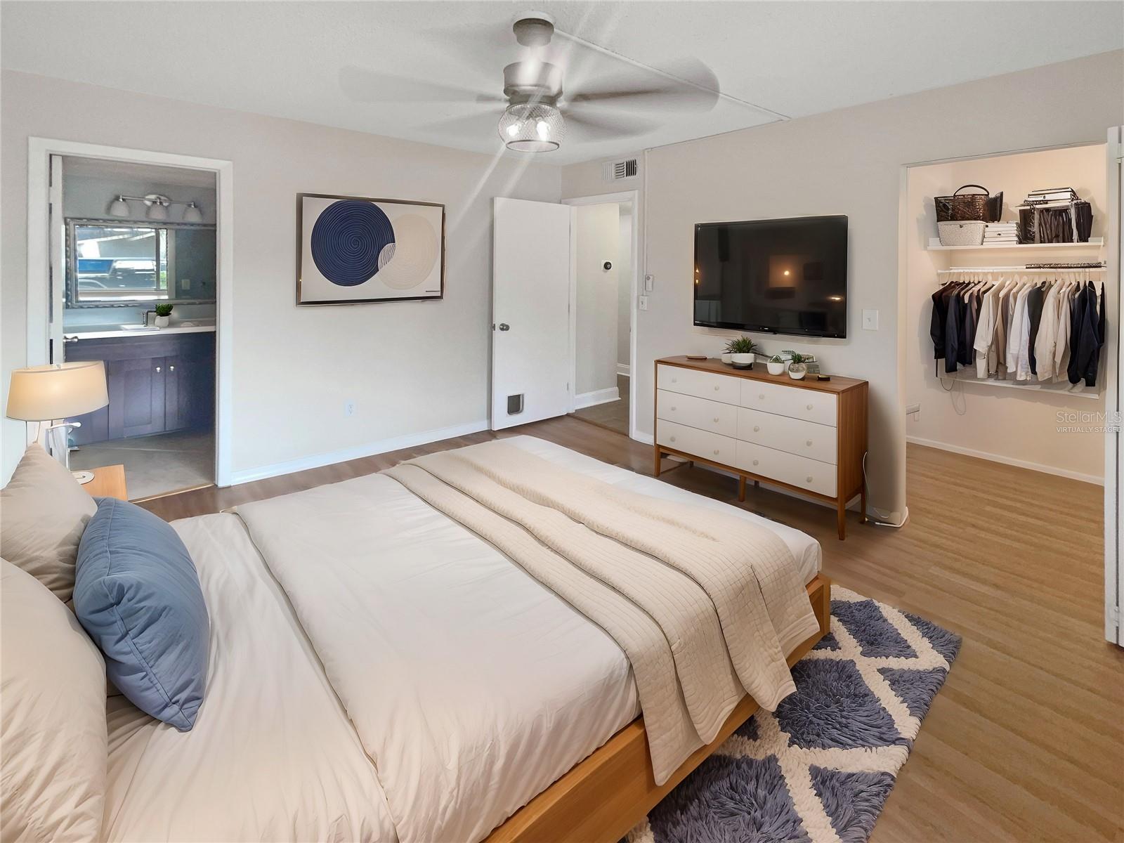 2587 FOREST RUN COURT 141B