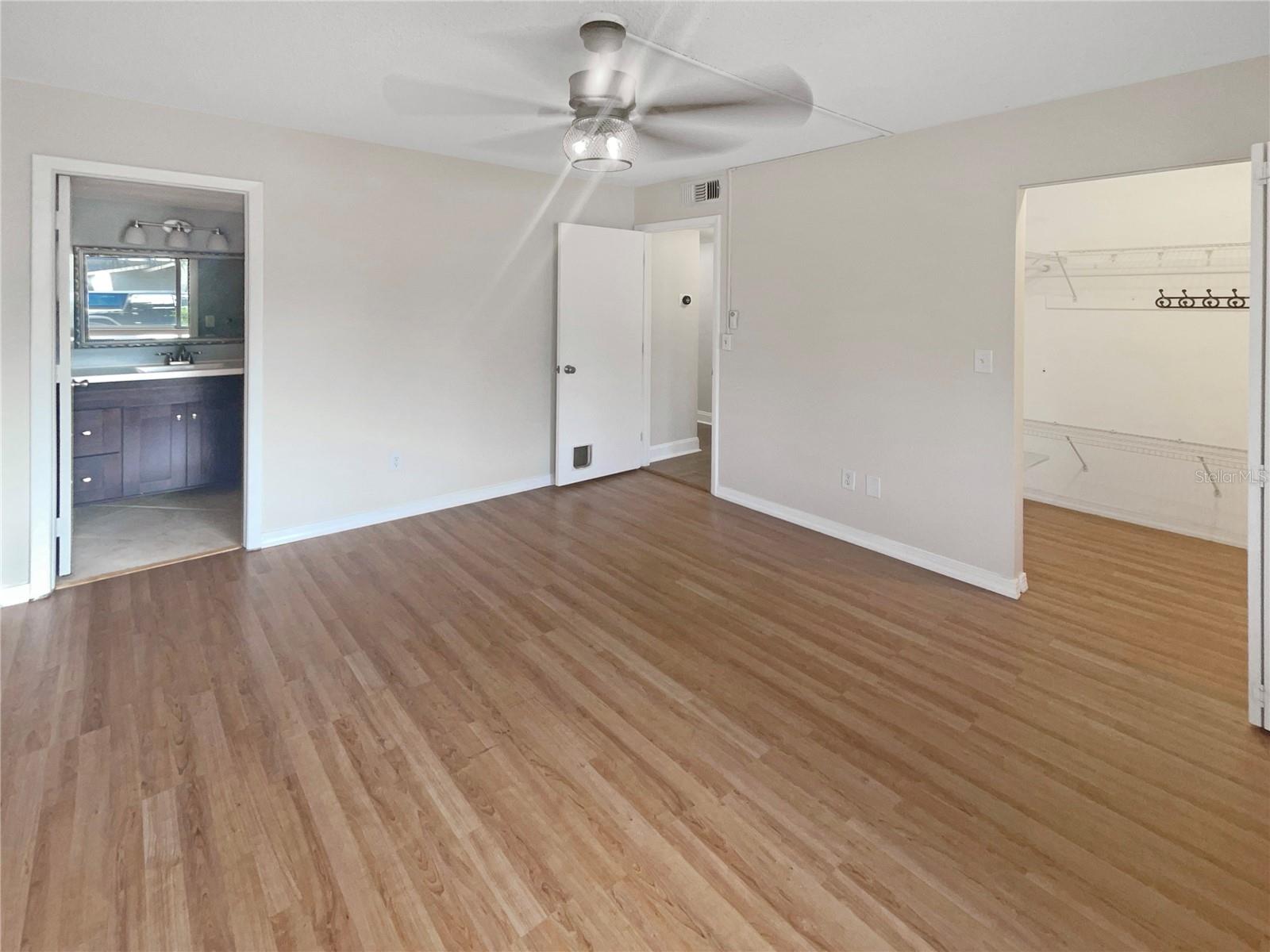 2587 FOREST RUN COURT 141B