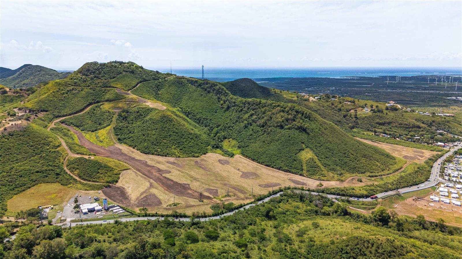 PR-153 KM 10.7 BO. RIO JUEYES