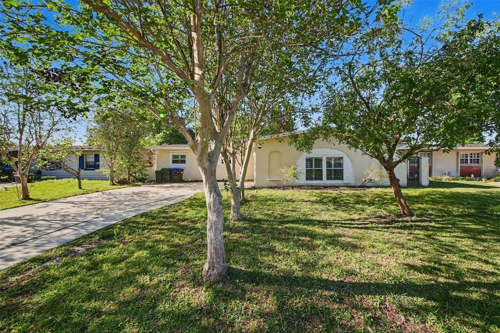 Photo of 722 Galsworthy Avenue, Orlando, FL 32809 (MLS # O6399779)