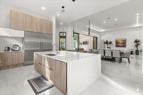 Tiny photo for 15600 Pendio Drive, Bella Collina, FL 34756 (MLS # G5105365)